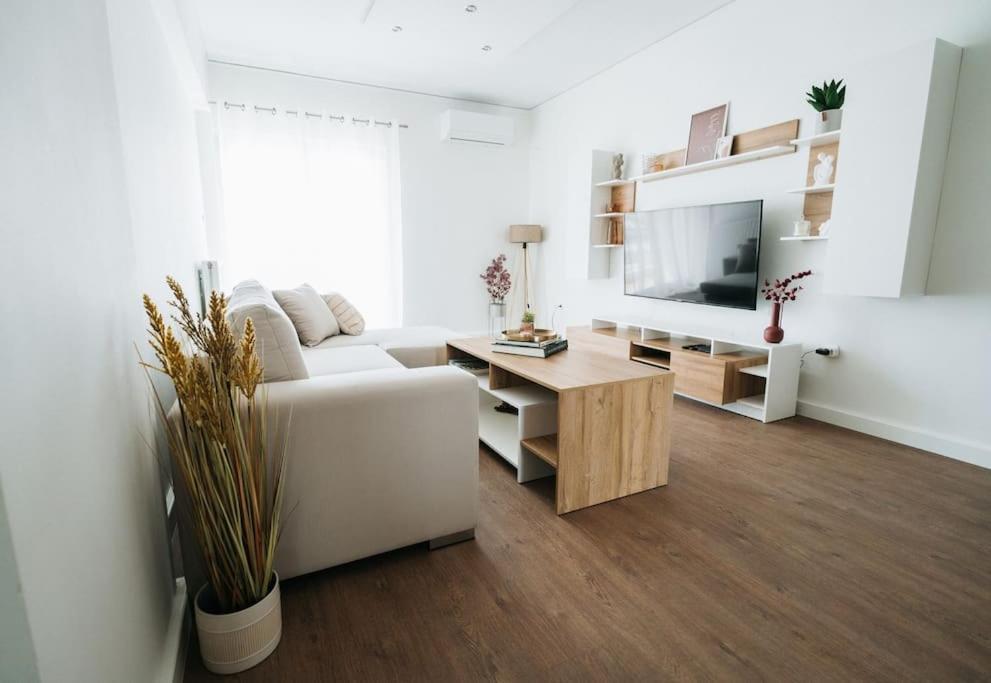 Luxury Port View Apartment Lavrion Ngoại thất bức ảnh