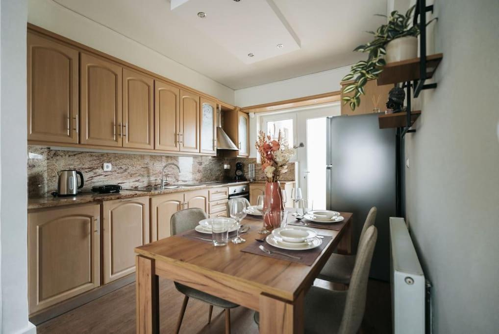 Luxury Port View Apartment Lavrion Ngoại thất bức ảnh